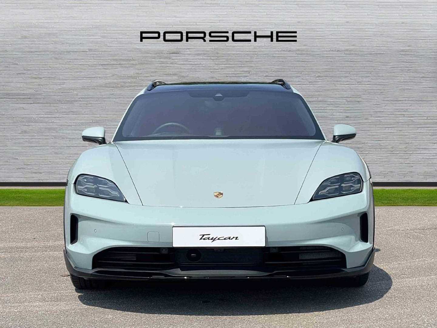 Used Porsche Taycan 2024 for sale - 76540890: Photo 8