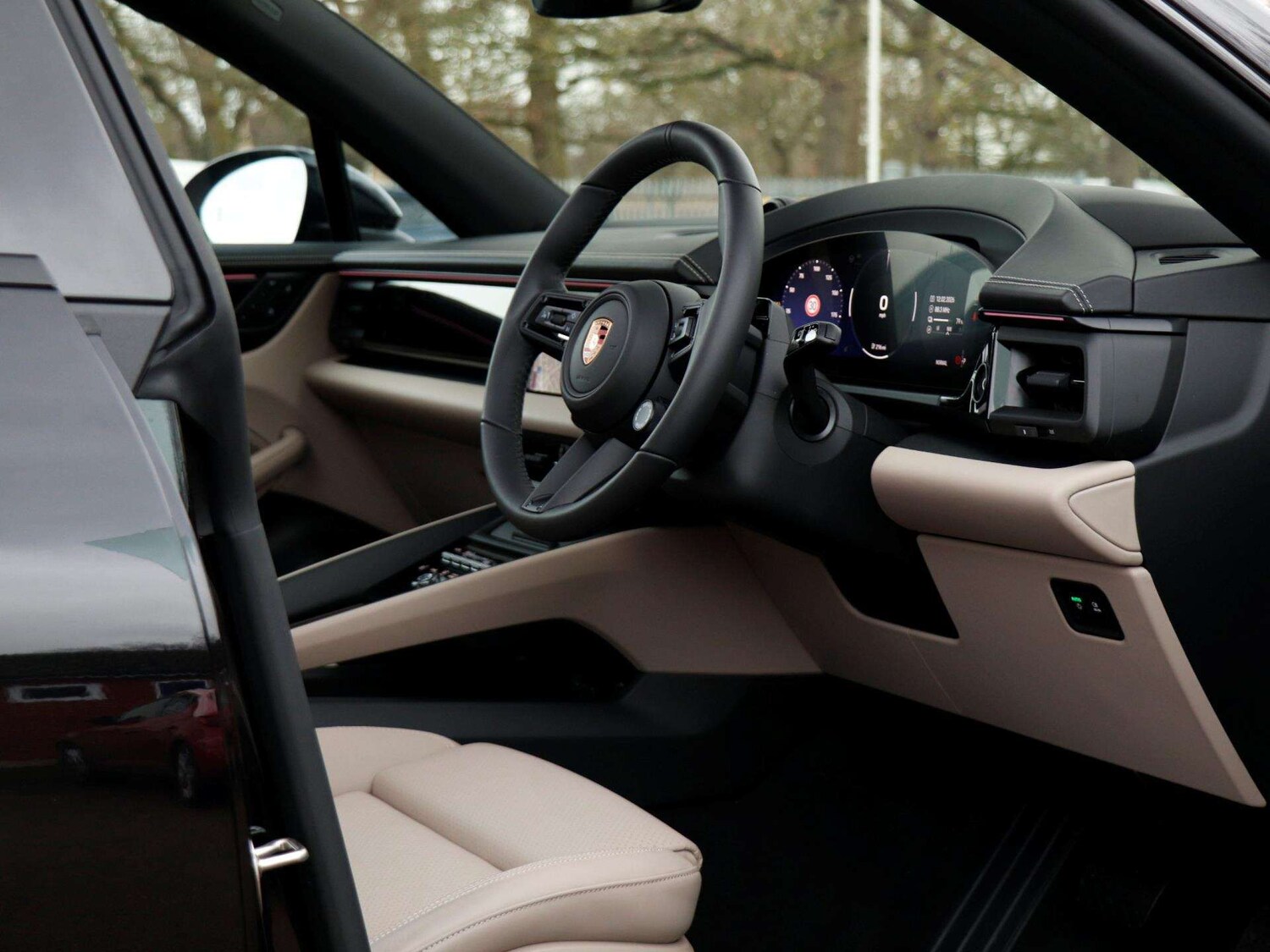 Used Porsche Macan 2026 for sale - 78209258: Photo 11