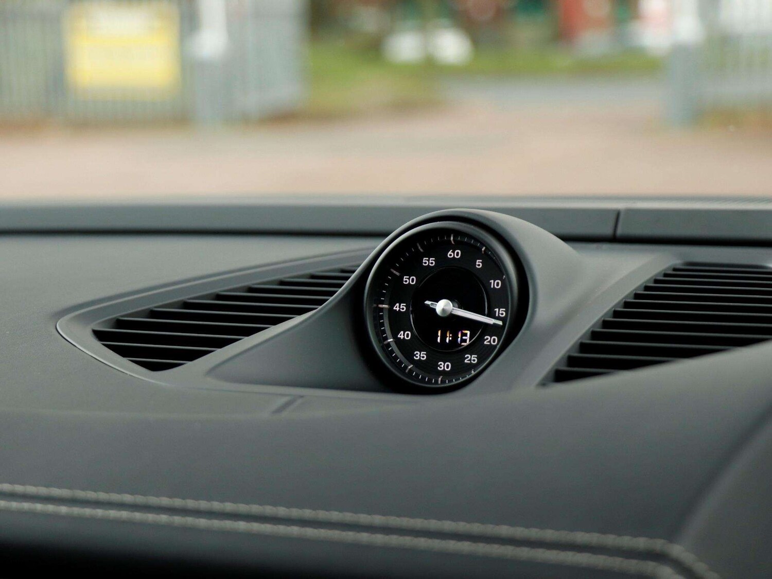 Used Porsche Macan 2026 for sale - 78209258: Photo 14