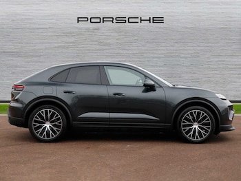 Used Porsche Macan 2025 for sale - 75845594: Photo