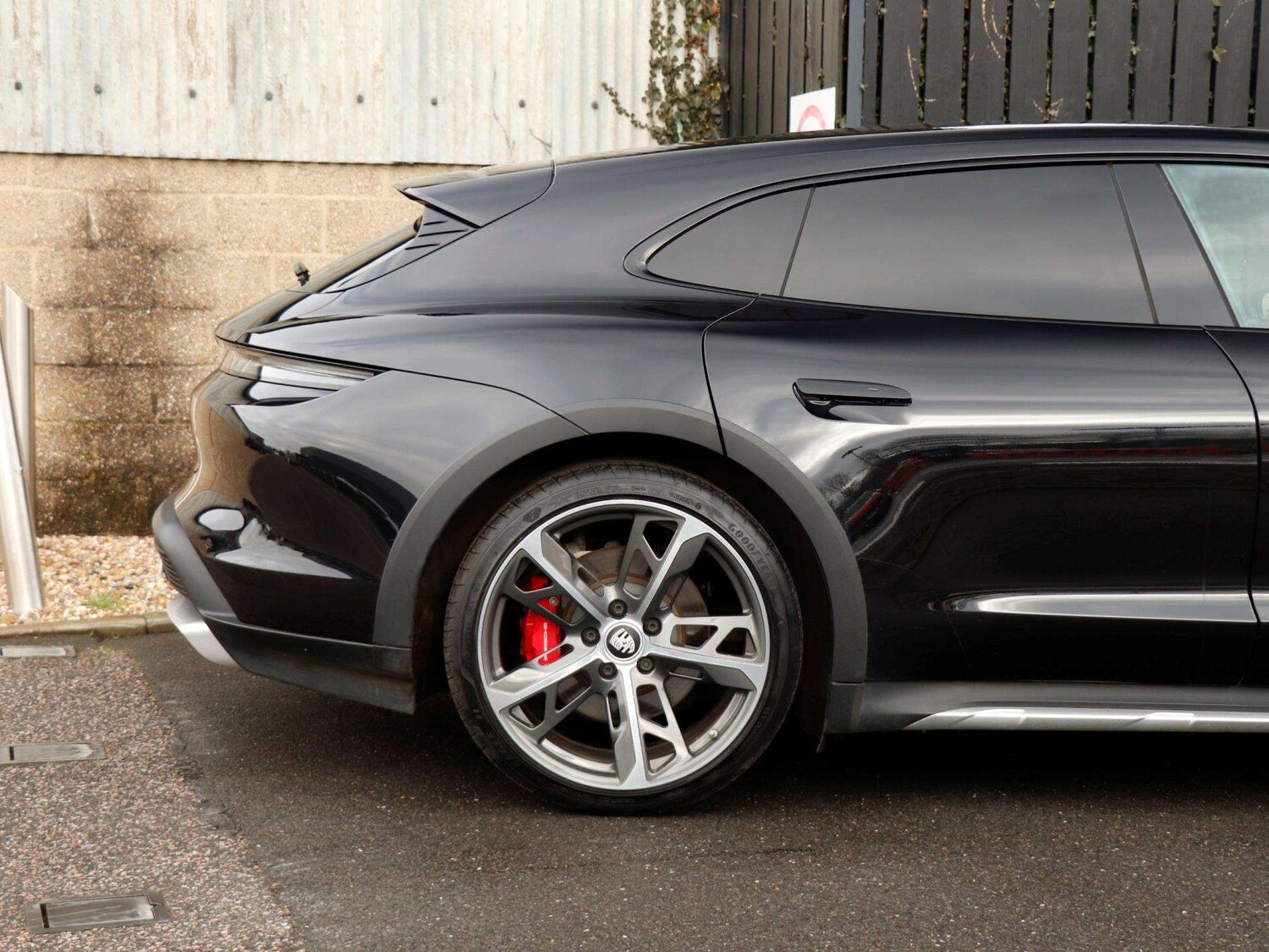 Used Porsche Taycan for sale - 77674851: Photo 26