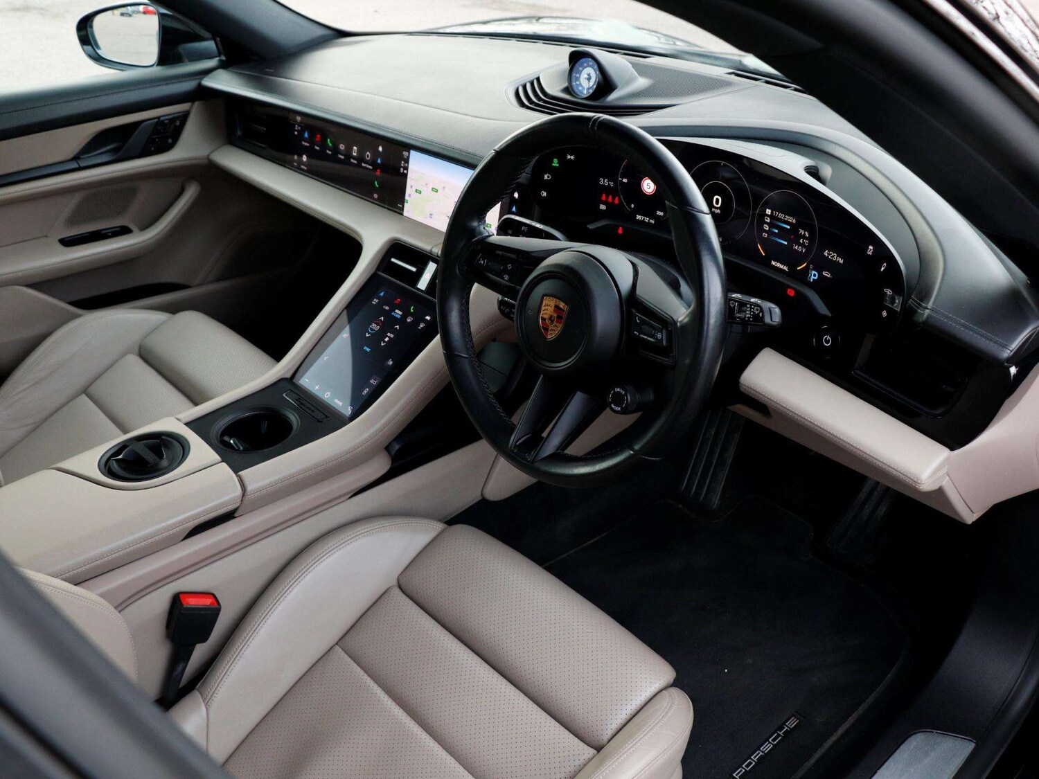 Used Porsche Taycan 2021 for sale - 77601350: Photo 10