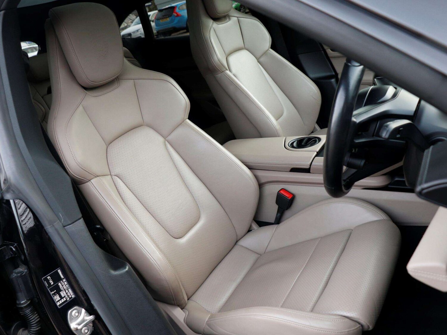 Used Porsche Taycan 2021 for sale - 77601350: Photo 23