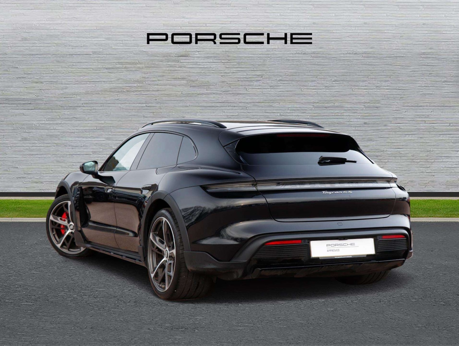 Used Porsche Taycan 2021 for sale - 77601350: Photo 5