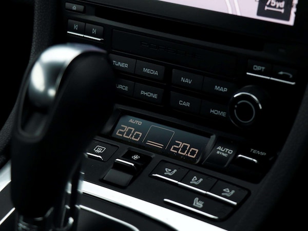 Used Porsche Cayman 2021 for sale - 76191930: Photo 16