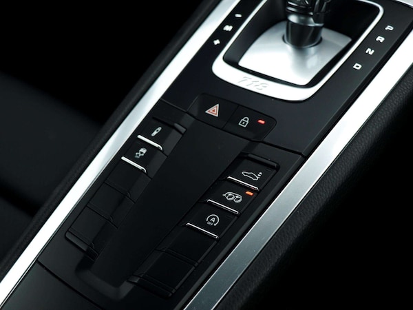 Used Porsche Cayman 2021 for sale - 76191930: Photo 19