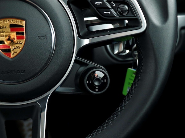 Used Porsche Cayman 2021 for sale - 76191930: Photo 21