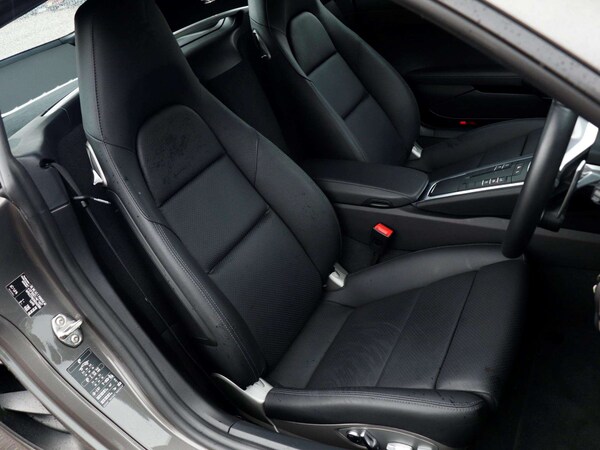Used Porsche Cayman 2021 for sale - 76191930: Photo 25