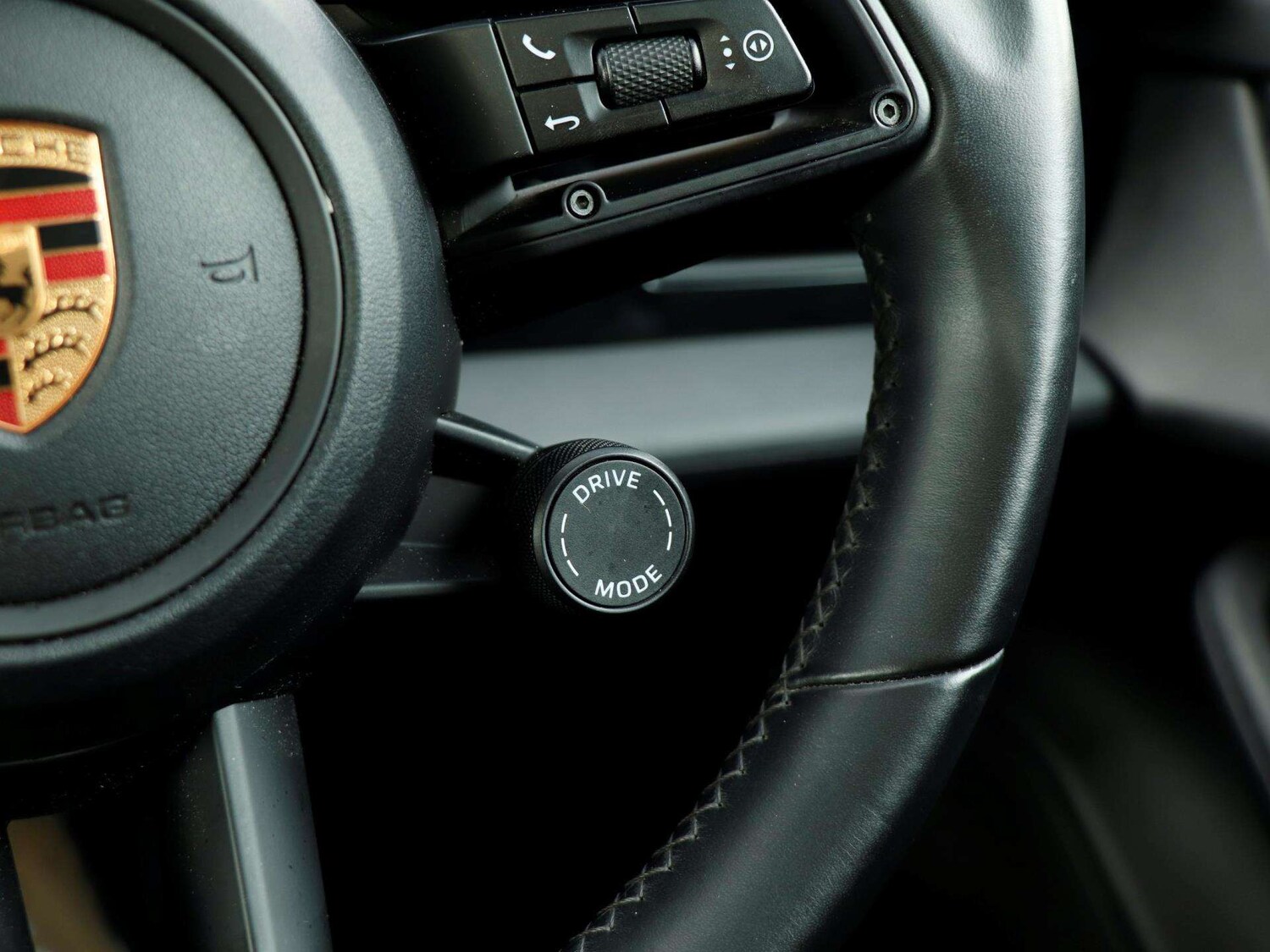 Used Porsche Taycan 2021 for sale - 76310775: Photo 20