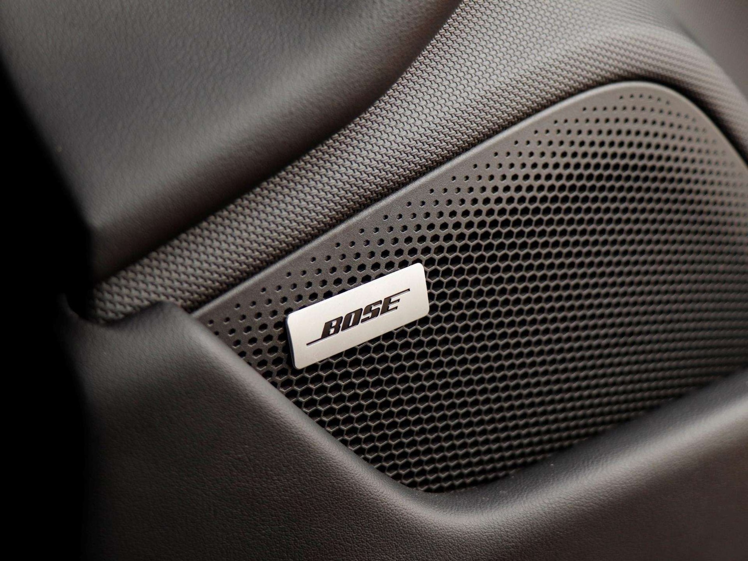 Used Porsche Taycan 2021 for sale - 76310775: Photo 21