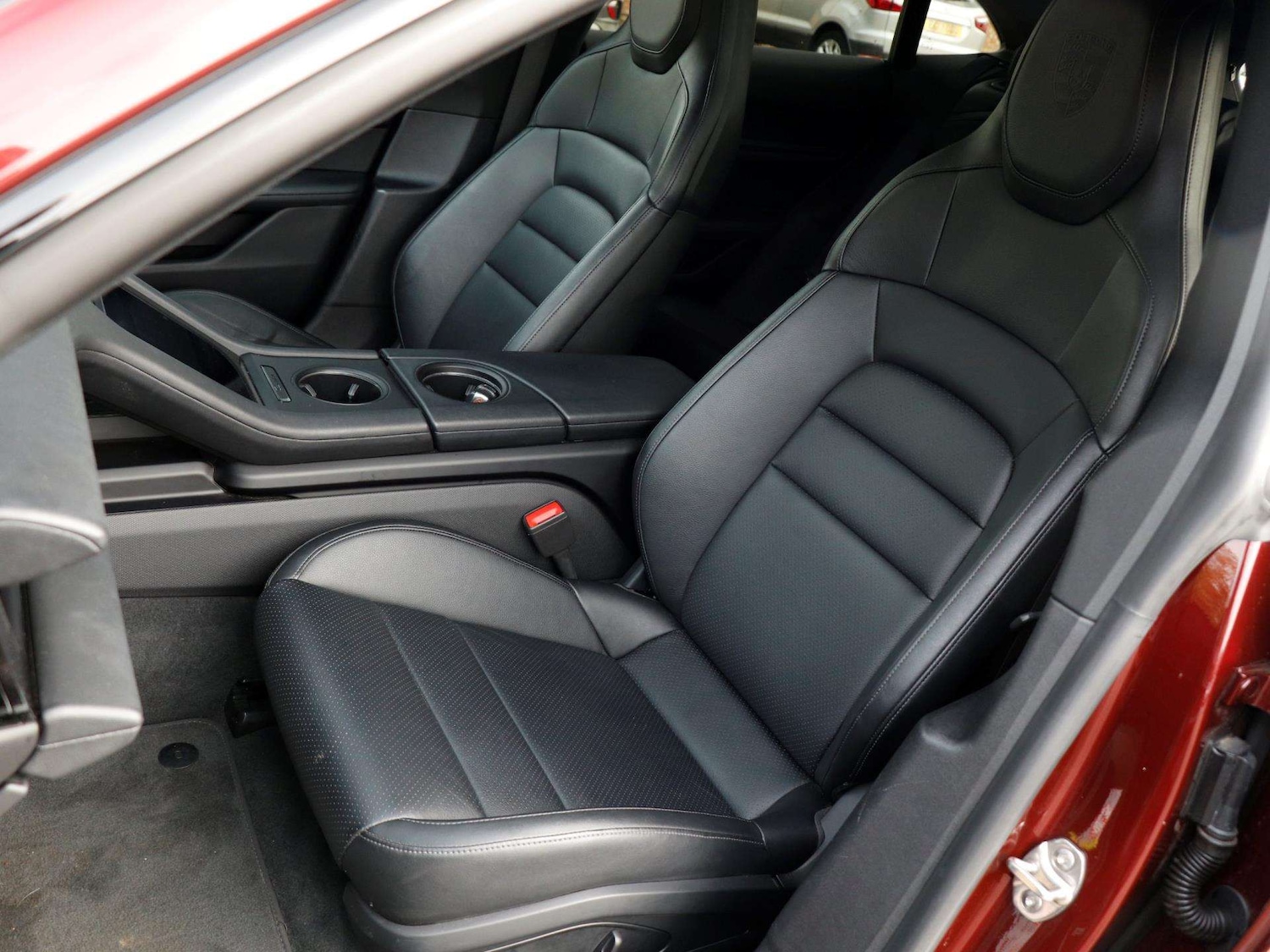 Used Porsche Taycan 2021 for sale - 76310775: Photo 23