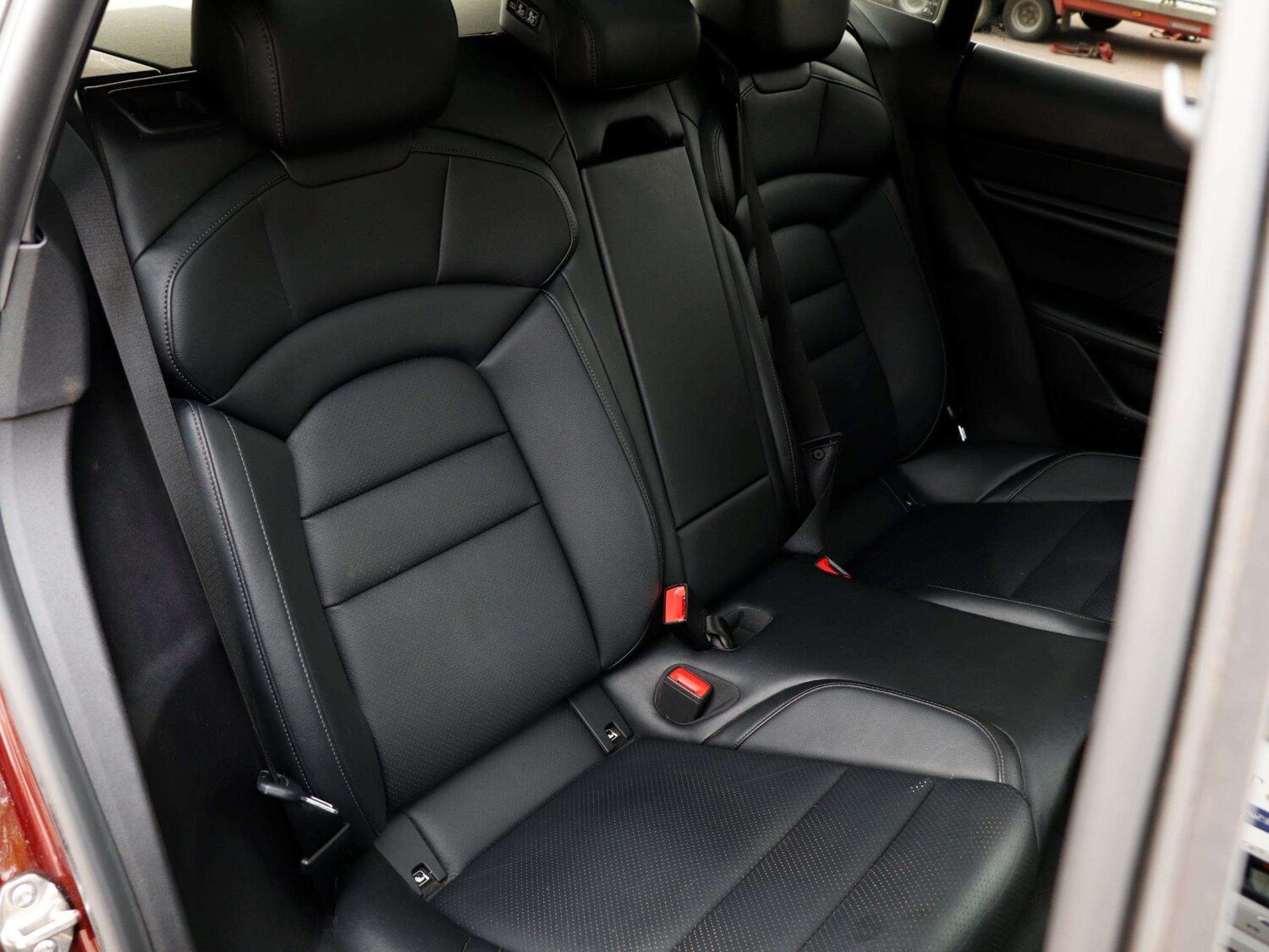 Used Porsche Taycan 2021 for sale - 76310775: Photo 24