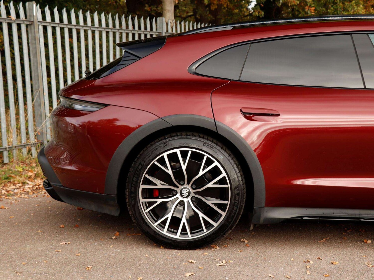 Used Porsche Taycan 2021 for sale - 76310775: Photo 33