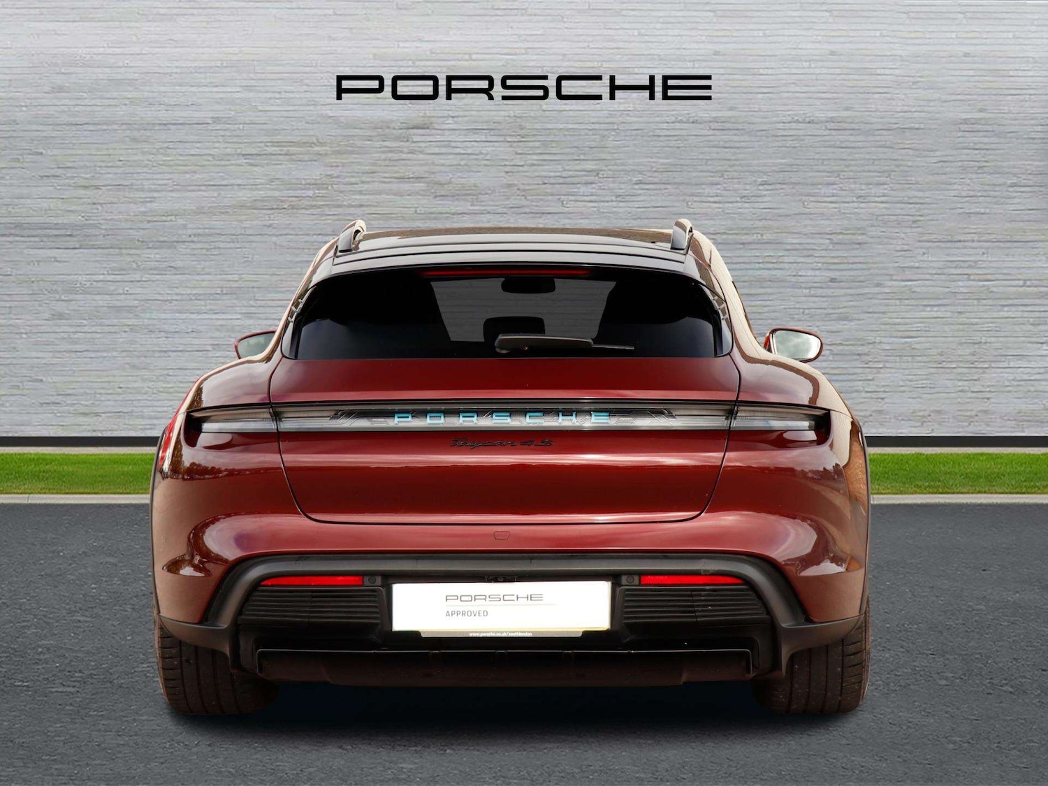 Used Porsche Taycan 2021 for sale - 76310775: Photo 4