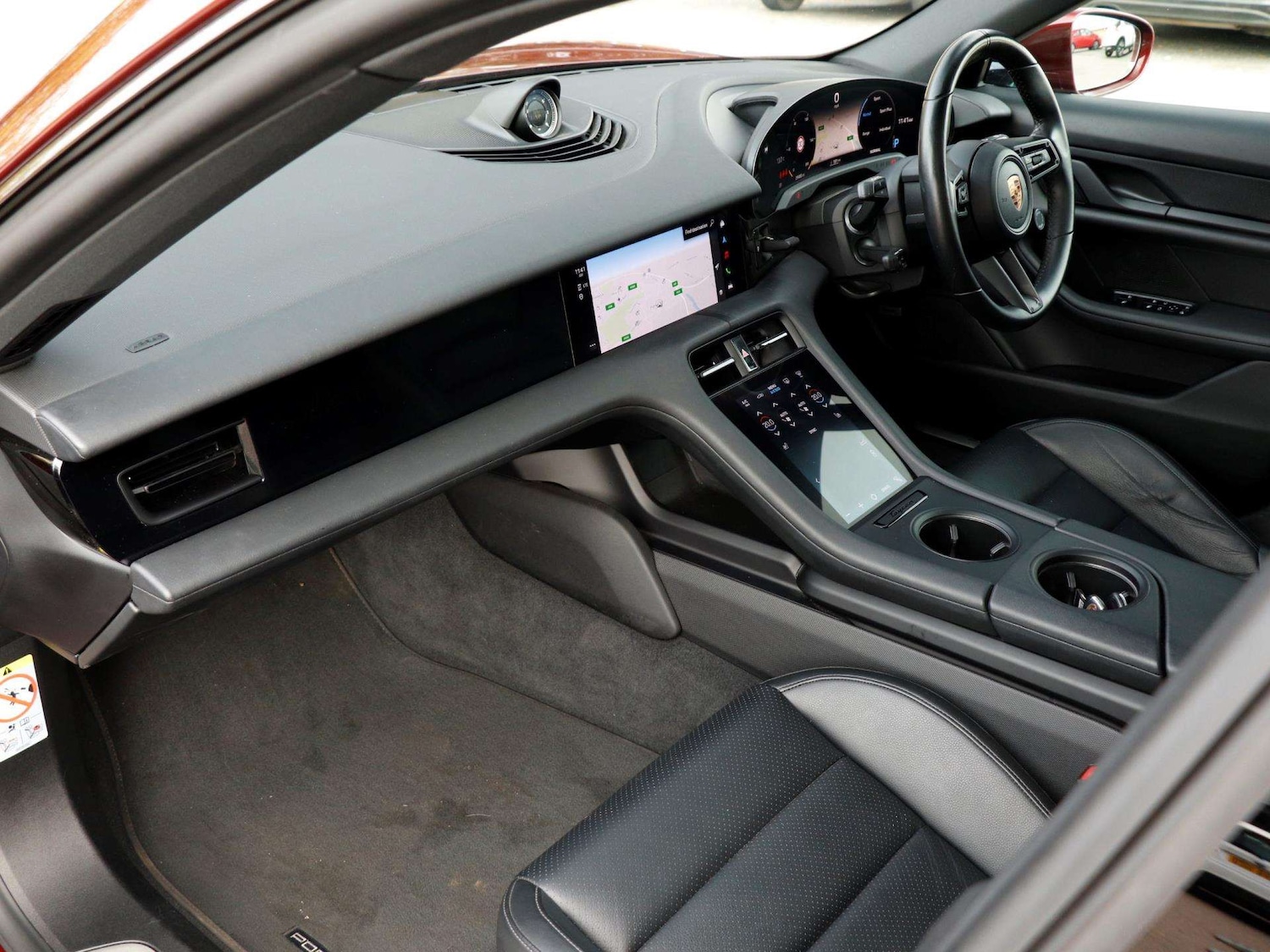 Used Porsche Taycan 2021 for sale - 76310775: Photo 9