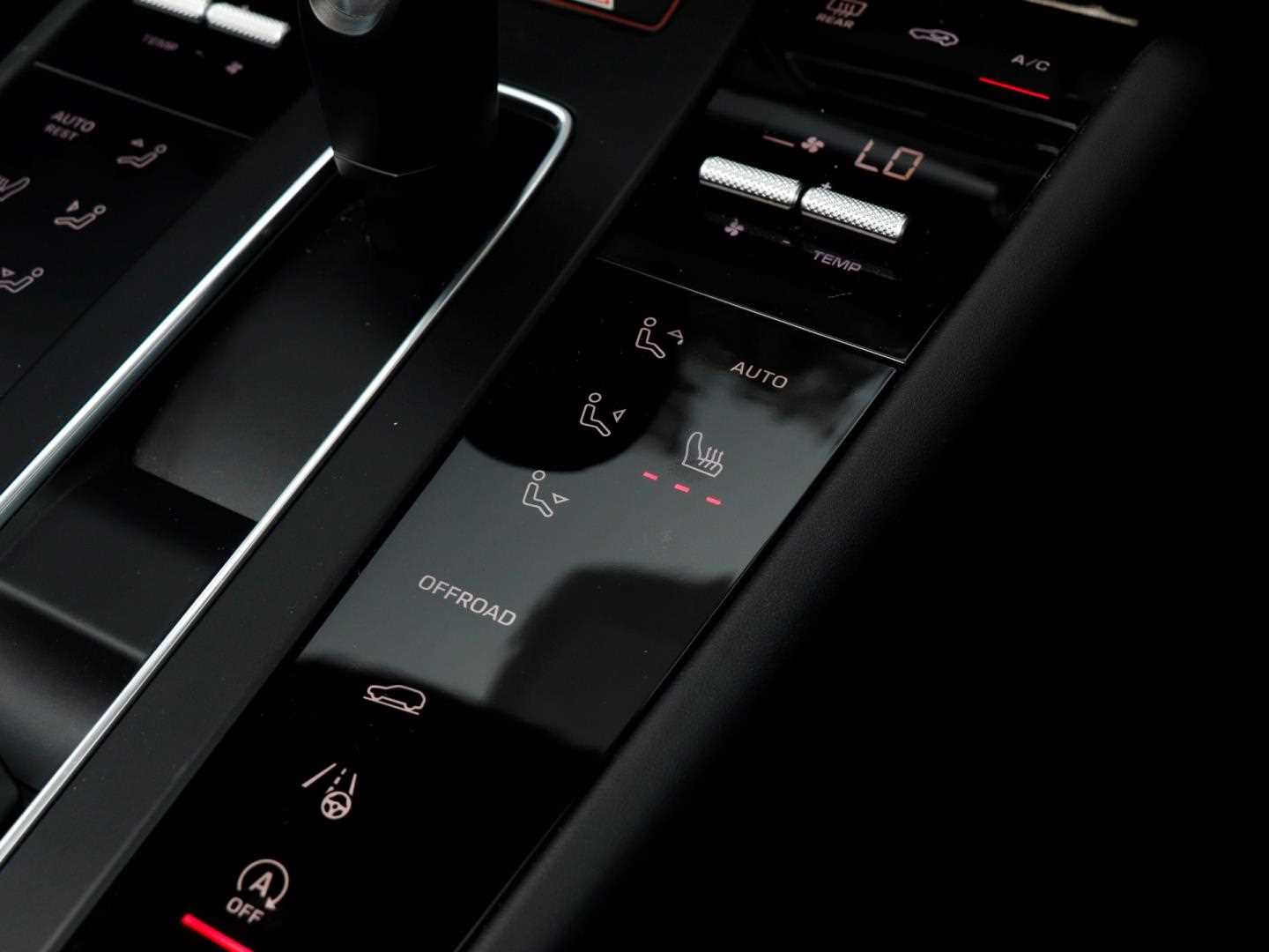 Used Porsche Macan 2023 for sale - 77686523: Photo 18