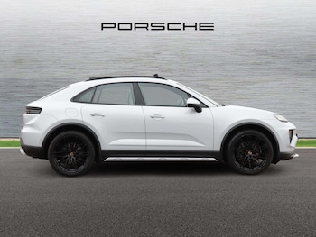 Used Porsche Macan 2024 for sale - 77960963: Photo