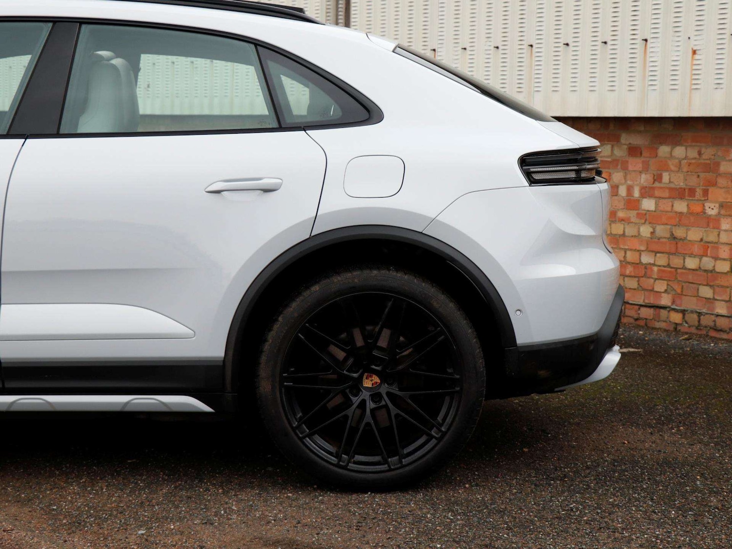 Used Porsche Macan 2024 for sale - 77960963: Photo 32