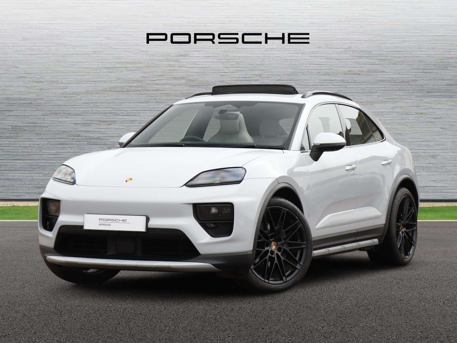 Used Porsche Macan 2024 for sale - 77960963: Photo 7