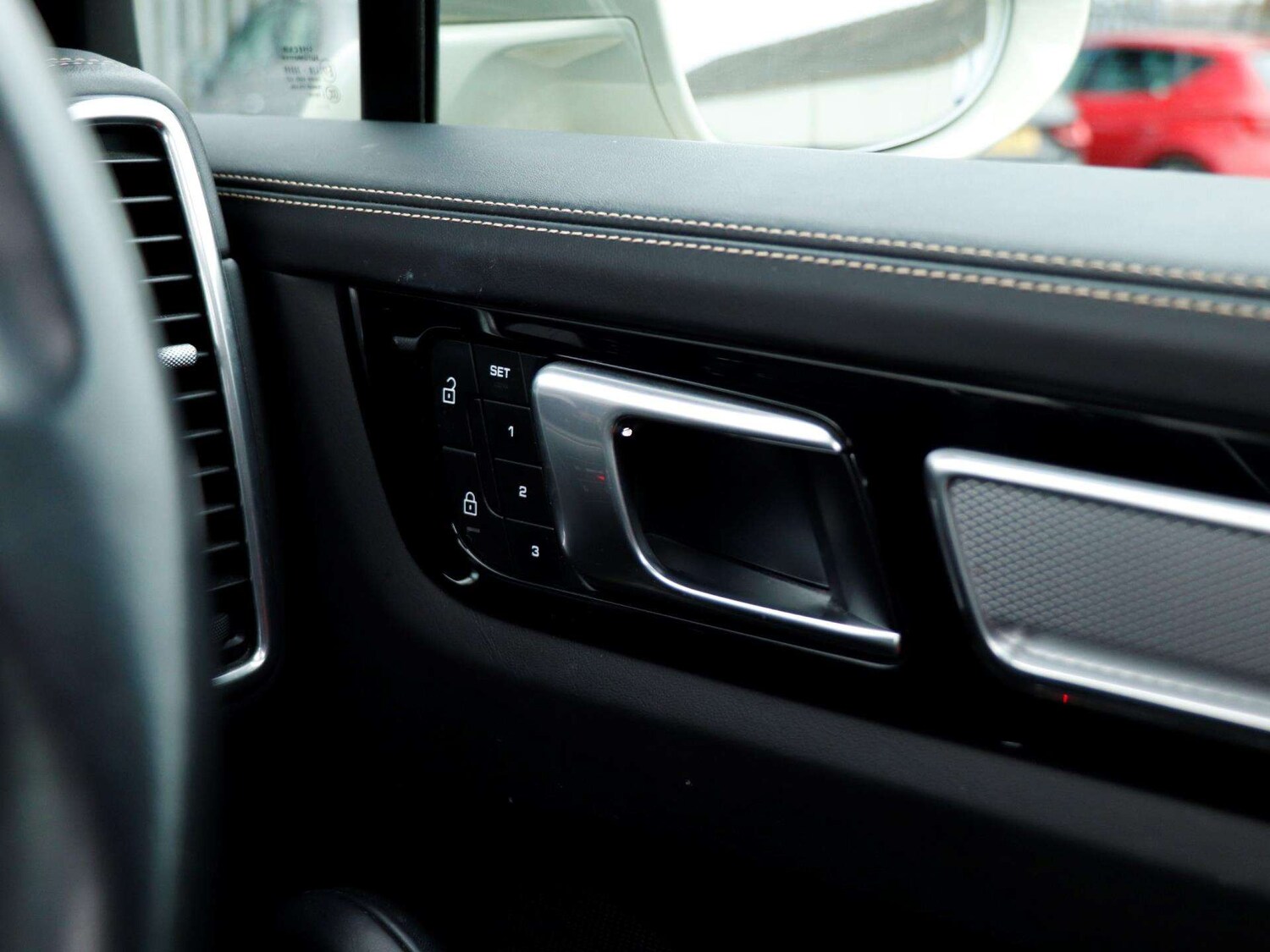 Used Porsche Cayenne 2022 for sale - 77348024: Photo 23