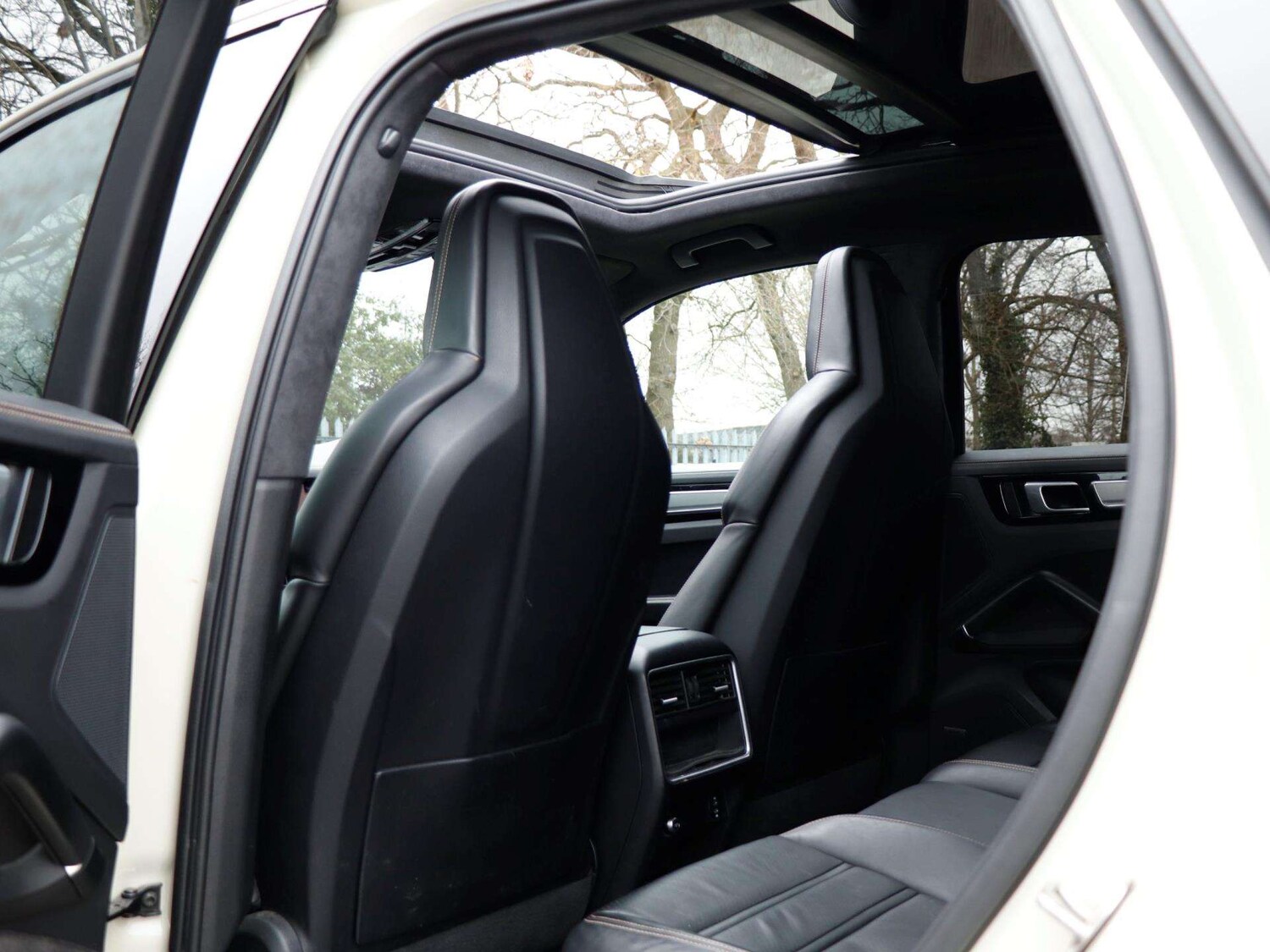 Used Porsche Cayenne 2022 for sale - 77348024: Photo 29