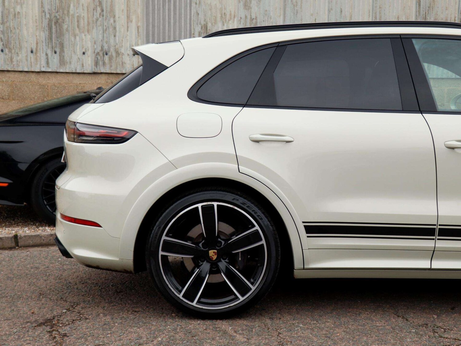Used Porsche Cayenne 2022 for sale - 77348024: Photo 32