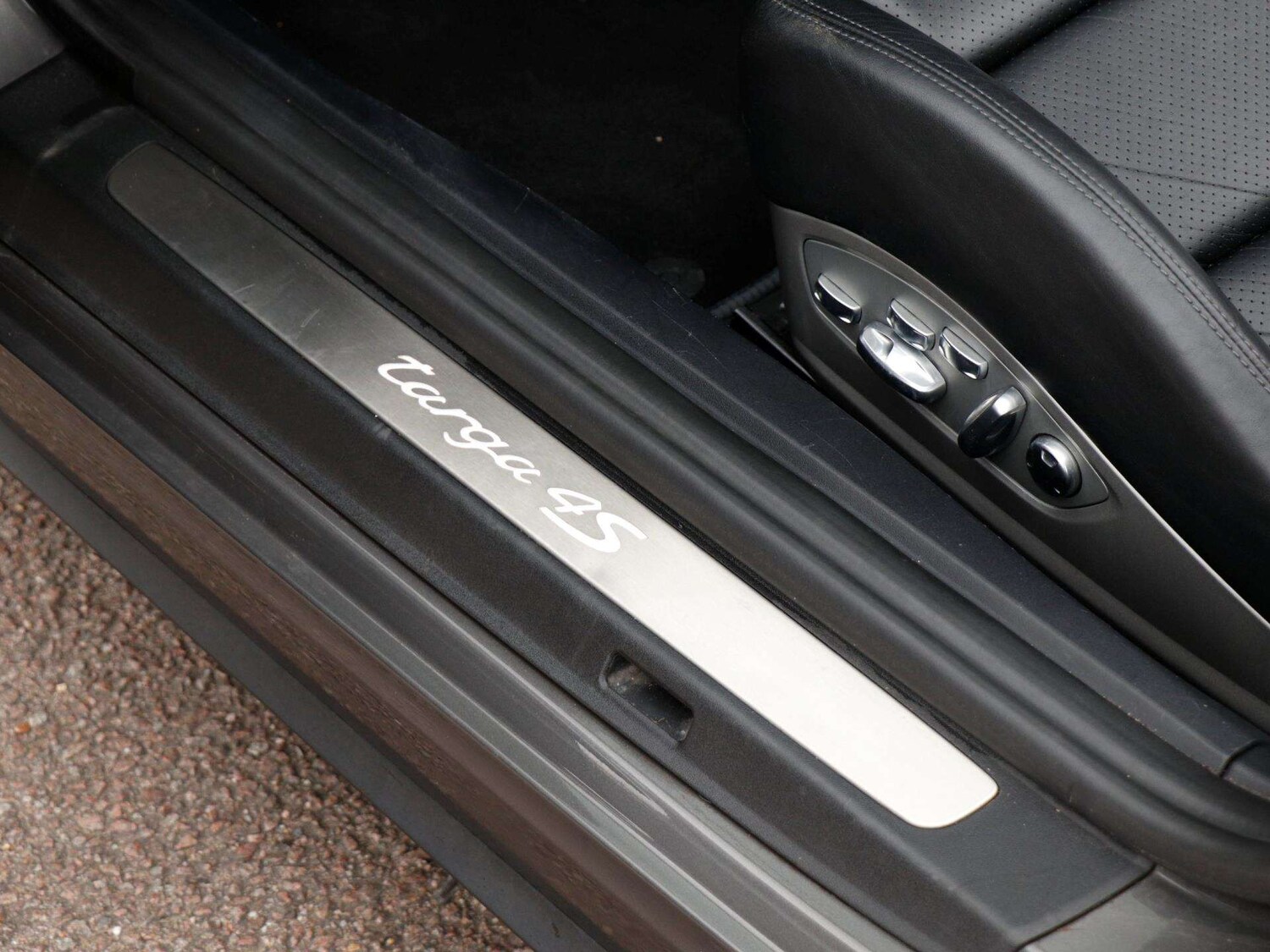 Used Porsche 911 for sale - 77860721: Photo 28