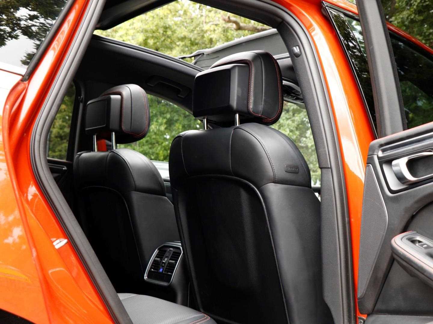 Used Porsche Macan 2023 for sale - 76594293: Photo 28