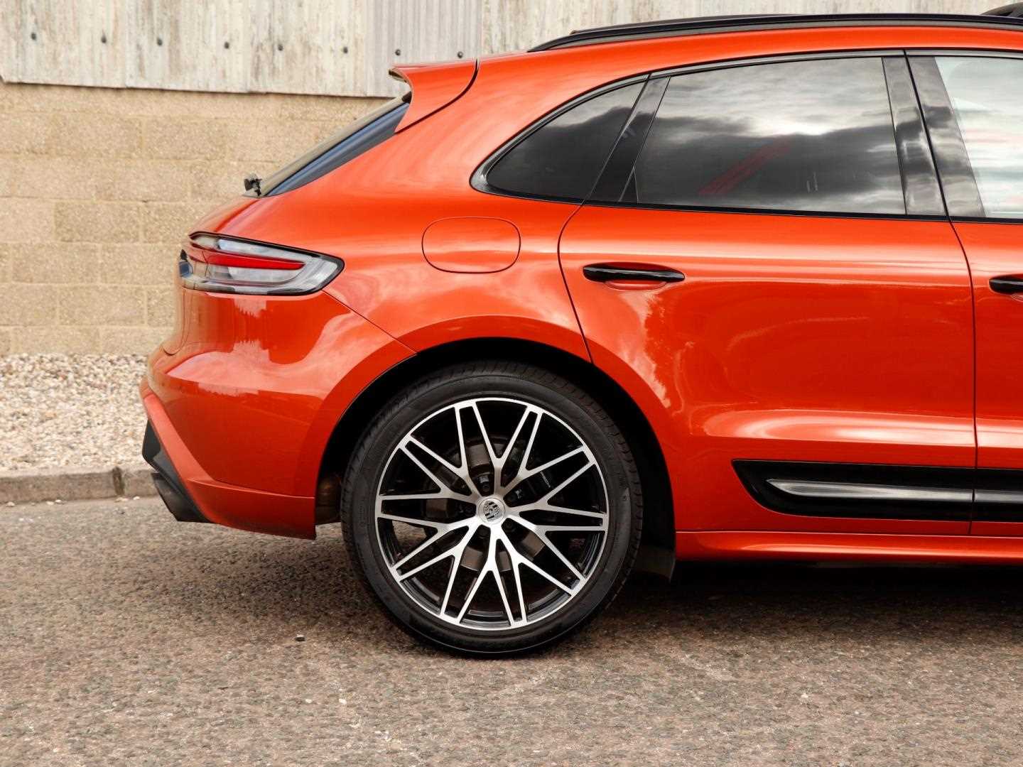 Used Porsche Macan 2023 for sale - 76594293: Photo 30