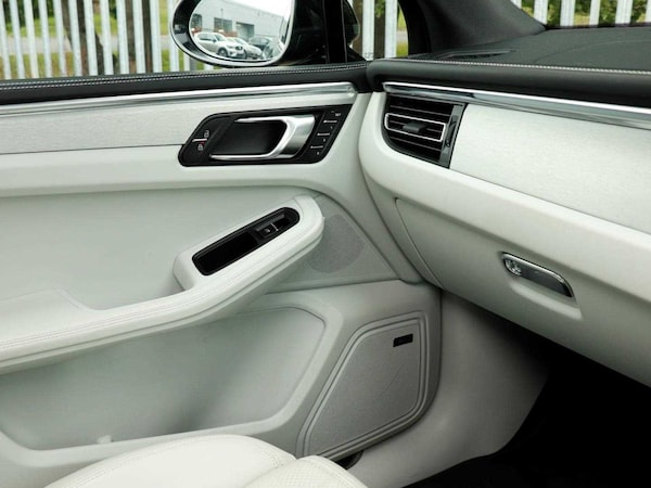 Used Porsche Macan 2022 for sale - 75535201: Photo 21