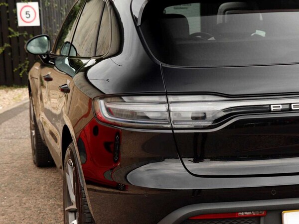 Used Porsche Macan 2022 for sale - 75535201: Photo 31