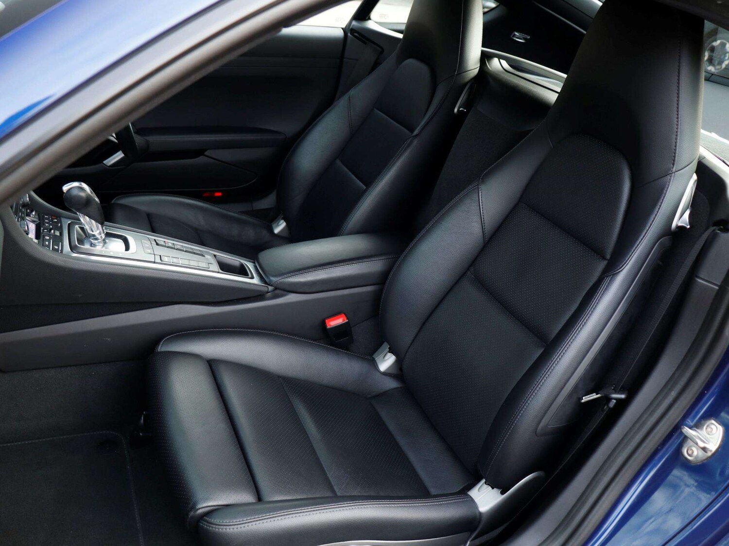 Used Porsche Cayman 2020 for sale - 77615292: Photo 22