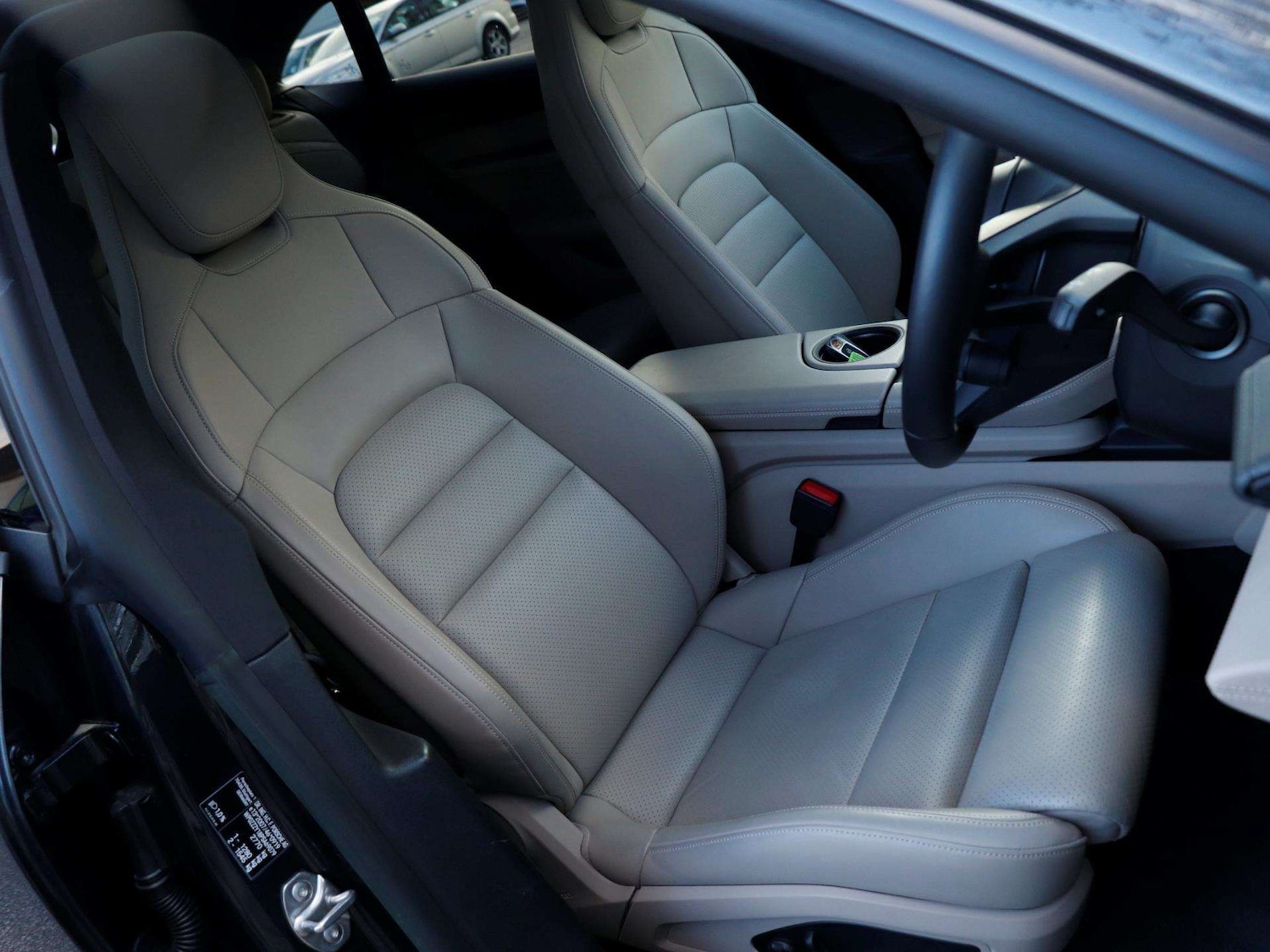 Used Porsche Taycan 2022 for sale - 78024235: Photo 23