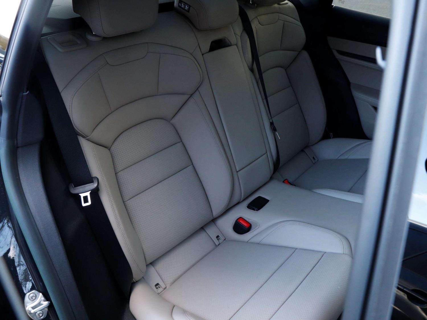 Used Porsche Taycan 2022 for sale - 78024235: Photo 25