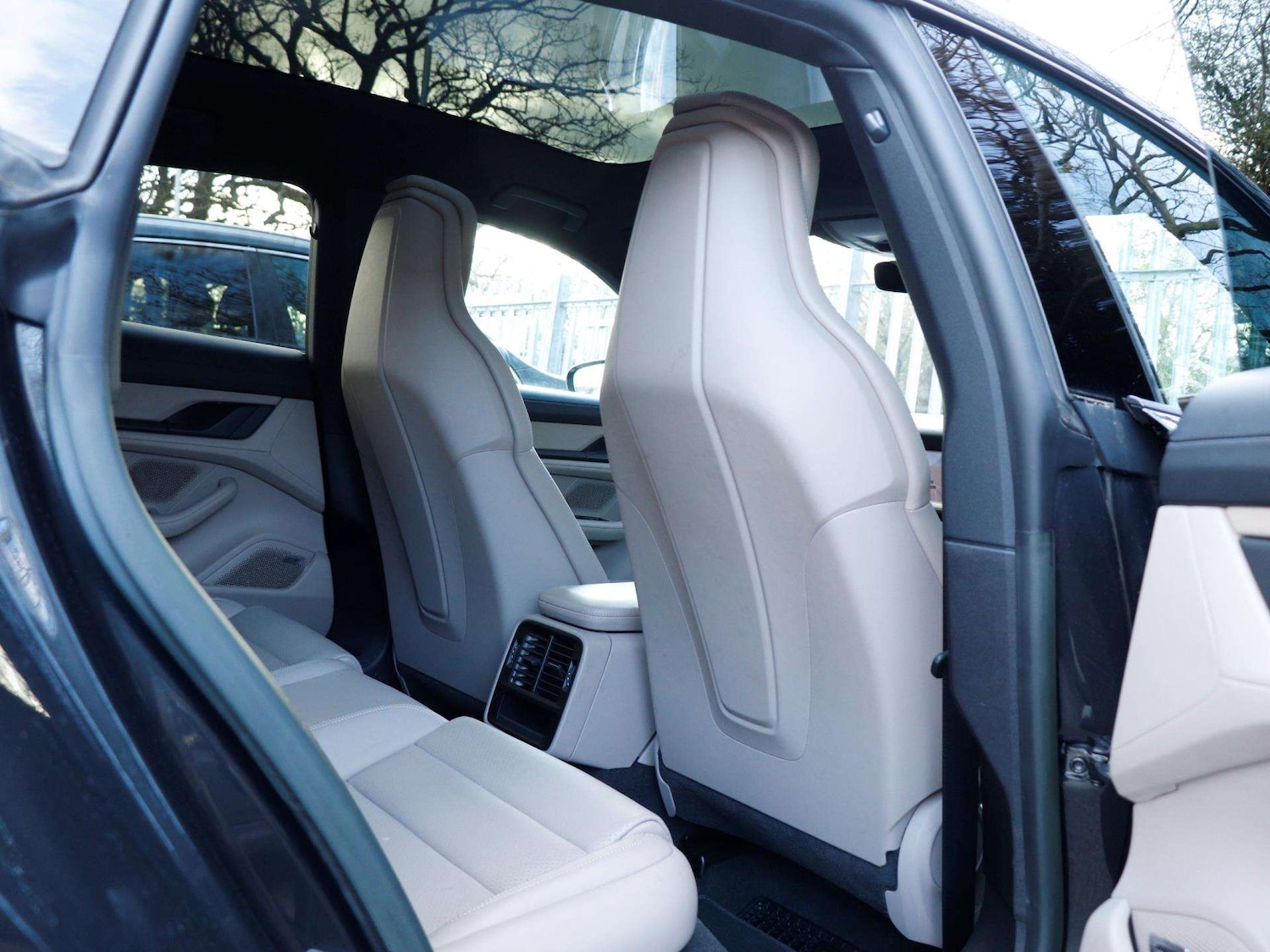 Used Porsche Taycan 2022 for sale - 78024235: Photo 26