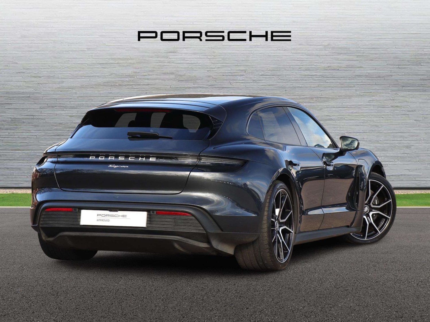 Used Porsche Taycan 2022 for sale - 78024235: Photo 3