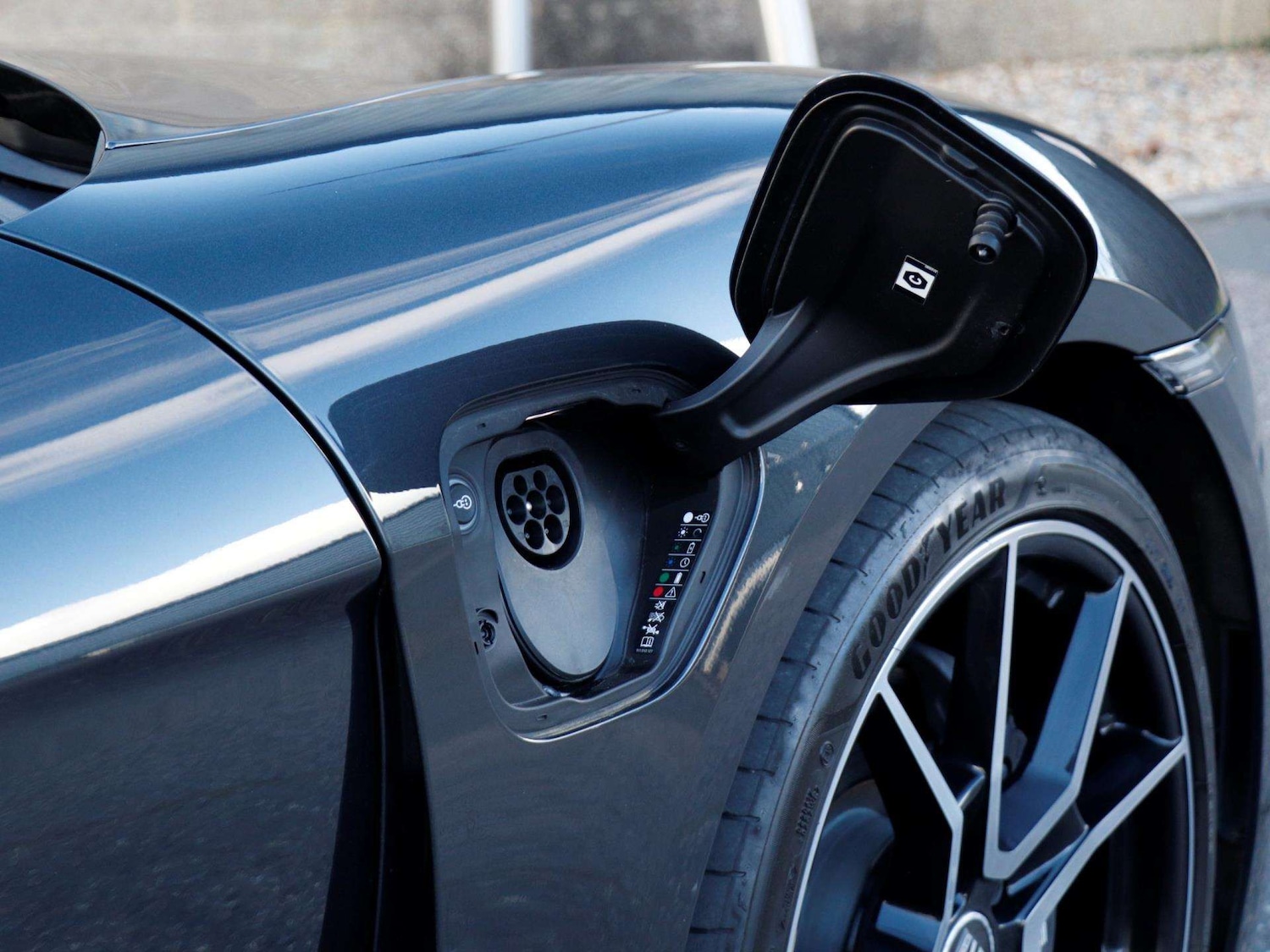 Used Porsche Taycan 2022 for sale - 78024235: Photo 31