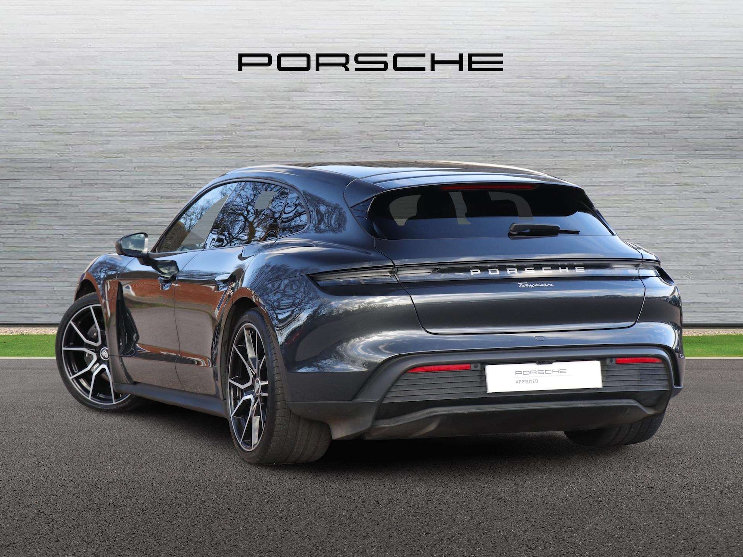 Used Porsche Taycan 2022 for sale - 78024235: Photo 5