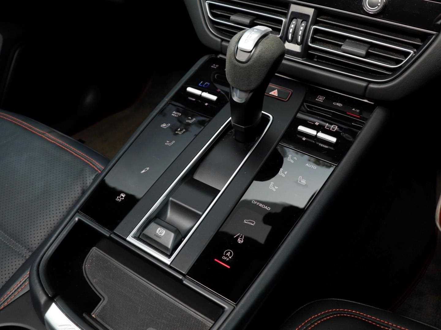 Used Porsche Macan 2023 for sale - 76827602: Photo 19