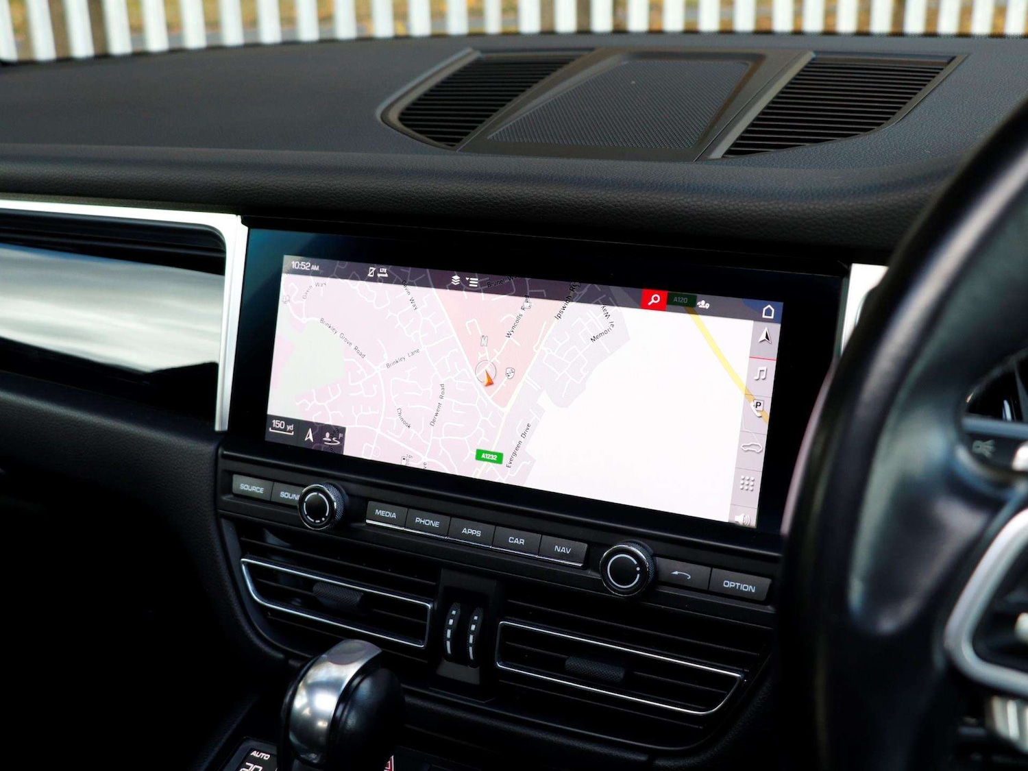 Used Porsche Macan 2020 for sale - 76902437: Photo 14