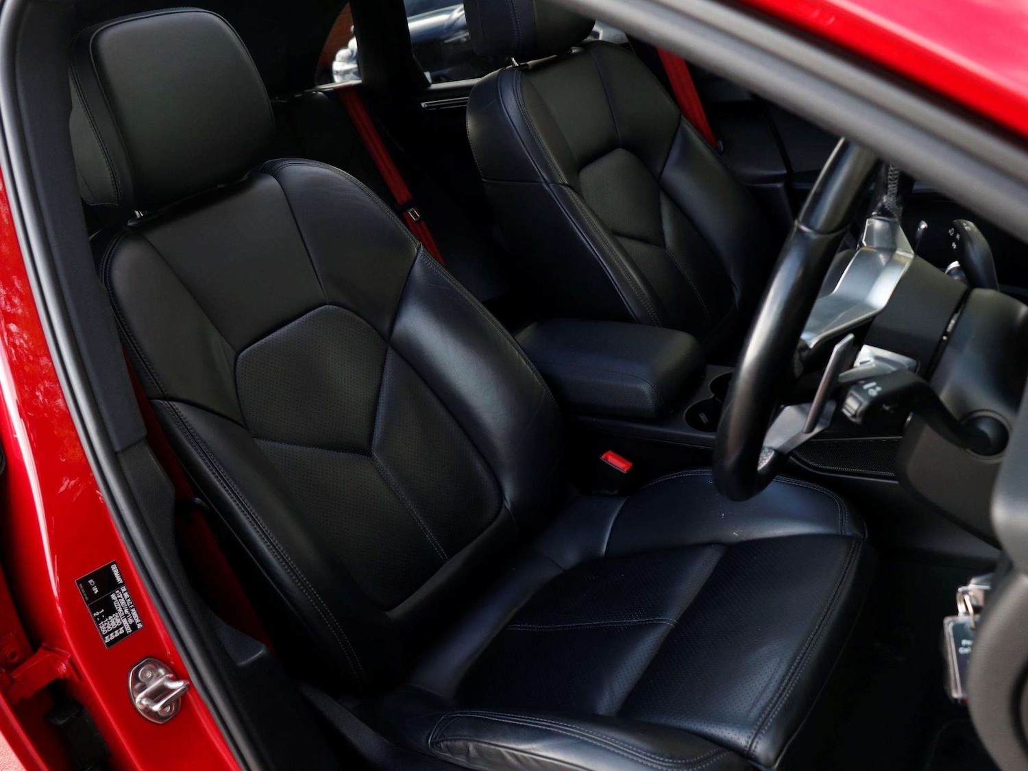 Used Porsche Macan 2020 for sale - 76902437: Photo 21