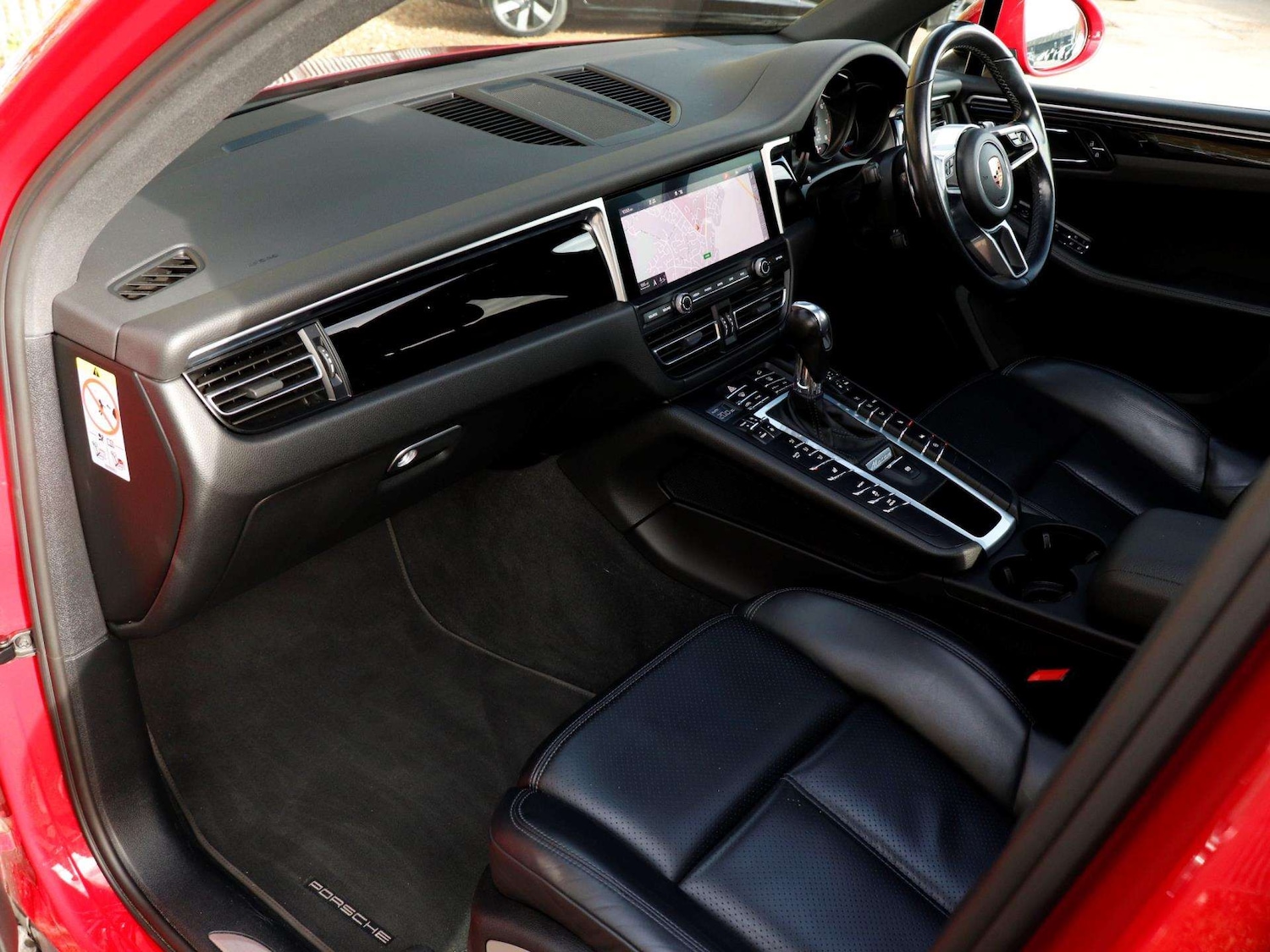 Used Porsche Macan 2020 for sale - 76902437: Photo 9