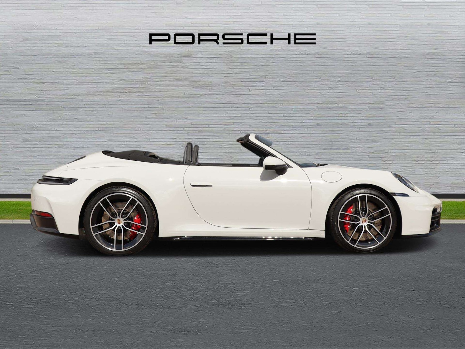 Used Porsche 911 2025 for sale - 76242375: Photo 2