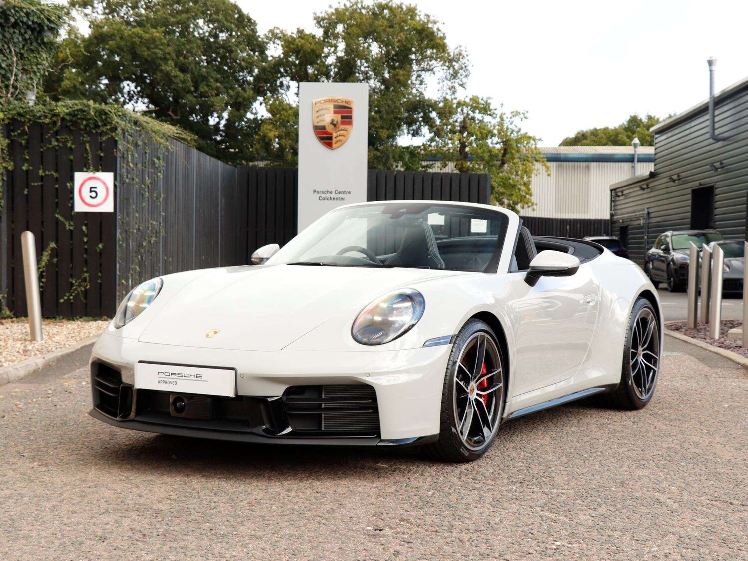 Used Porsche 911 2025 for sale - 76242375: Photo 34