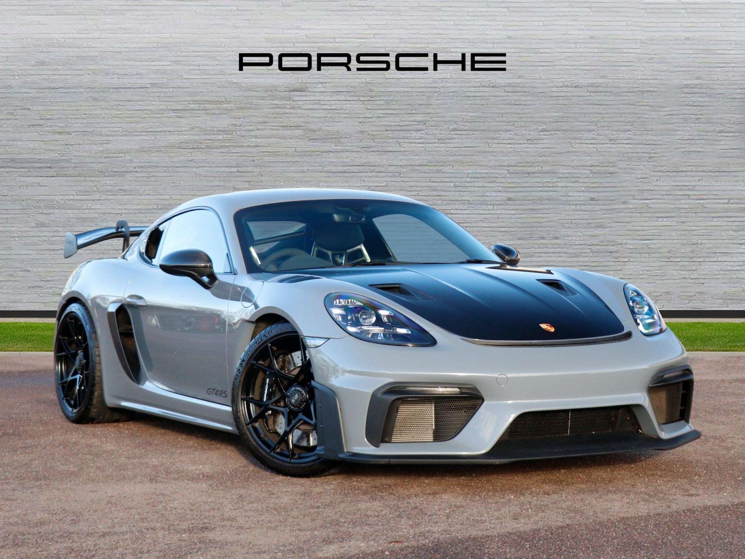 Used Porsche Cayman 2023 for sale - 76141601: Photo 1