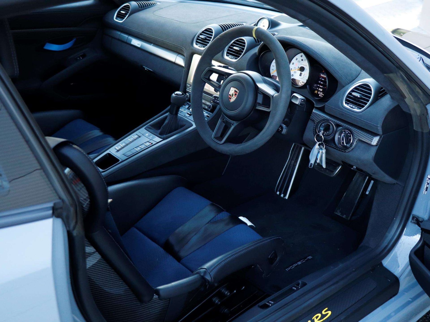 Used Porsche Cayman 2023 for sale - 76141601: Photo 10