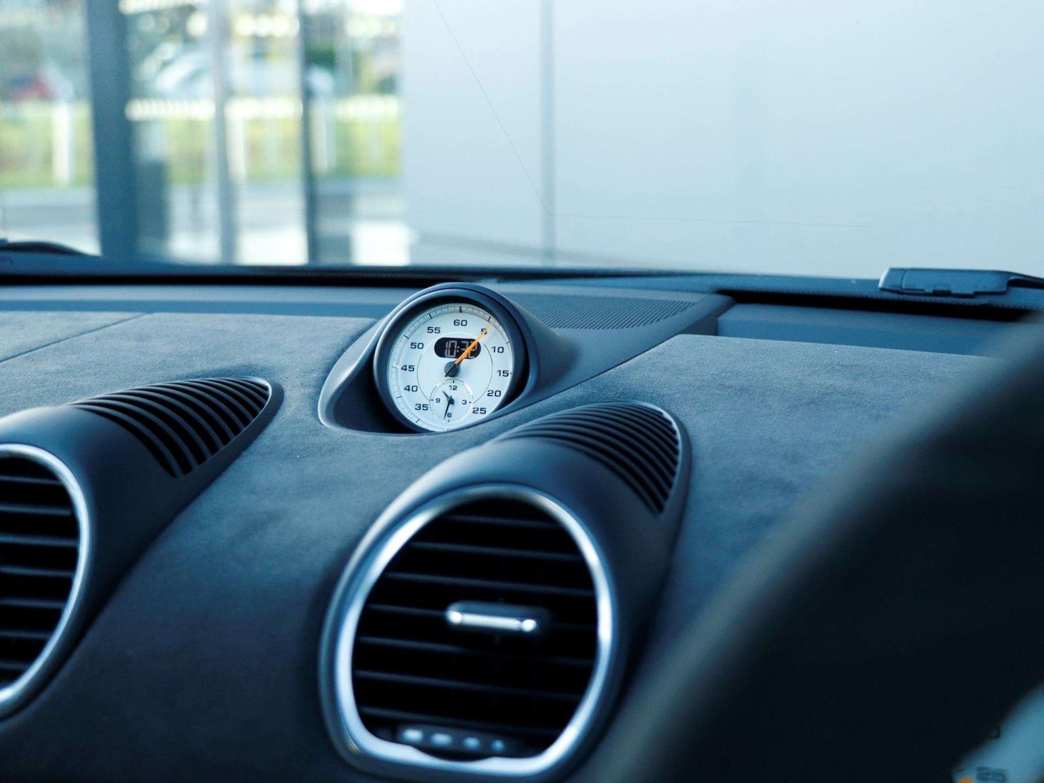 Used Porsche Cayman 2023 for sale - 76141601: Photo 12
