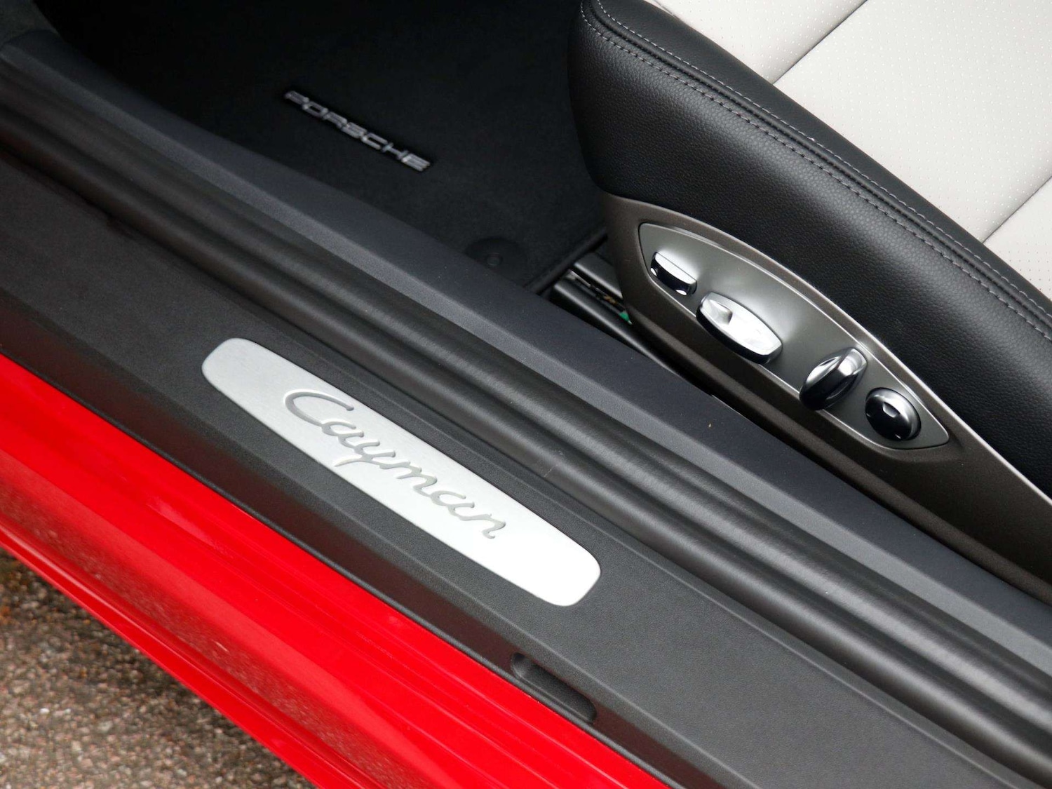 Used Porsche Cayman 2025 for sale - 76125761: Photo 29
