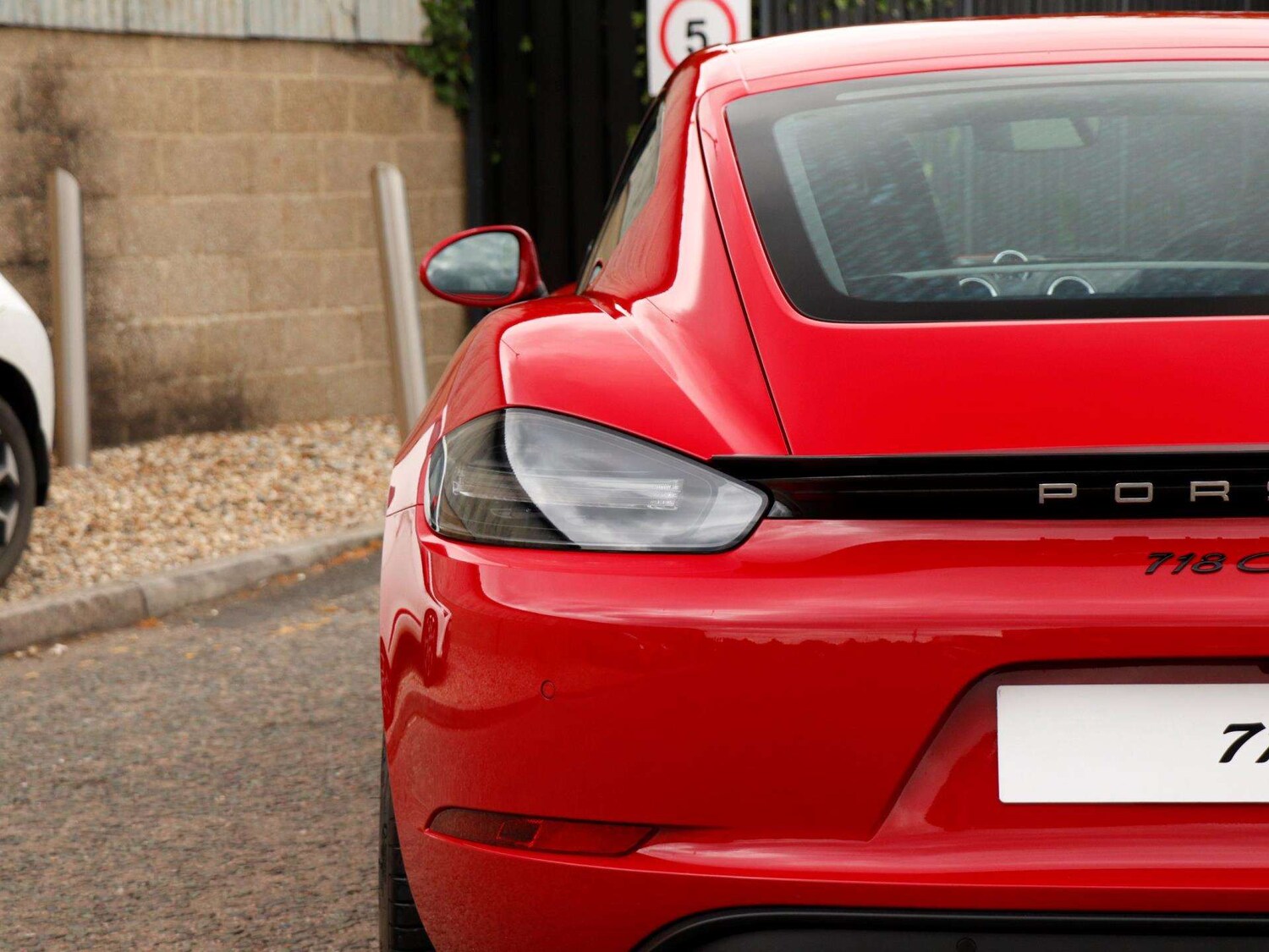 Used Porsche Cayman 2025 for sale - 76125761: Photo 32
