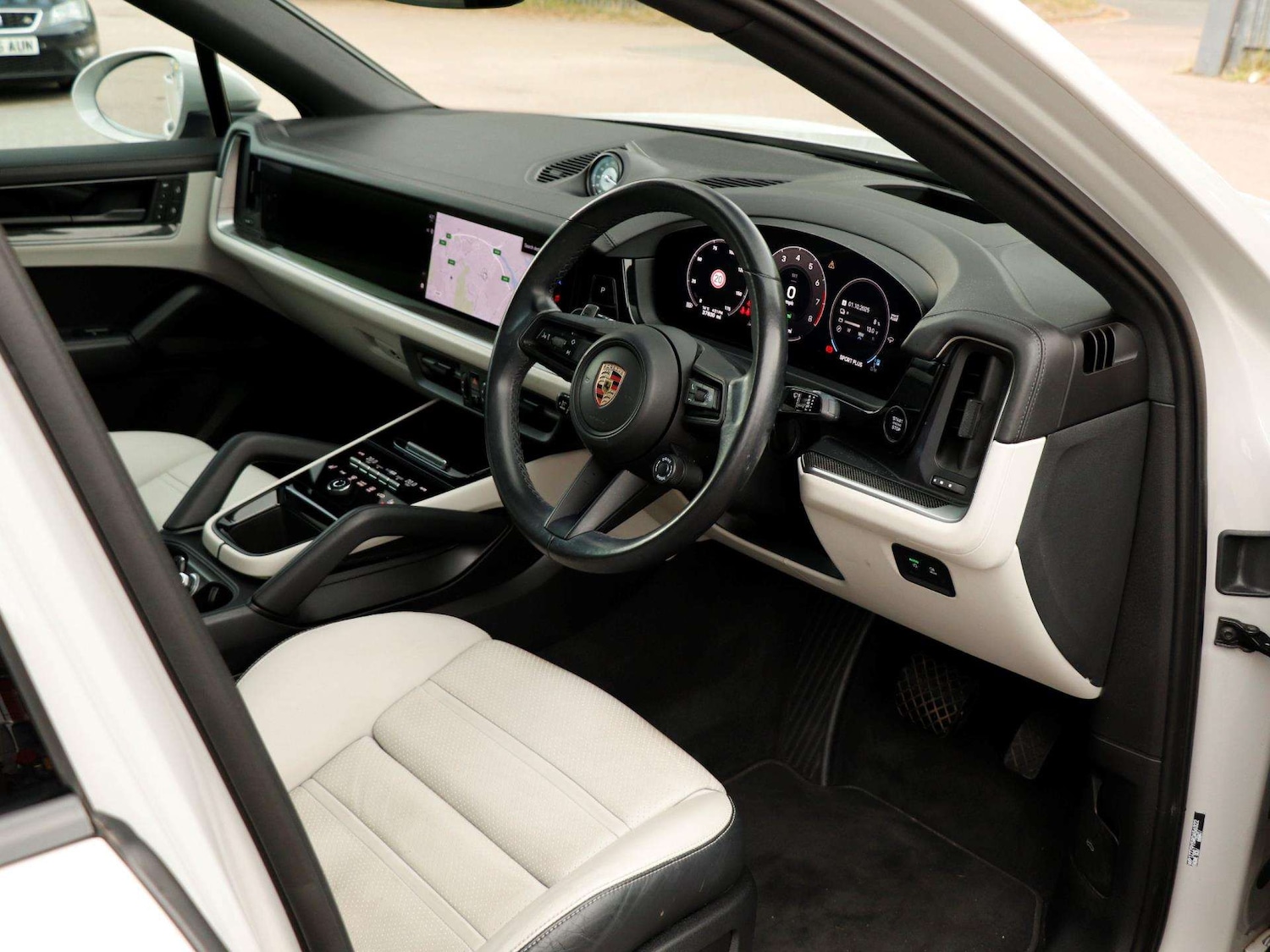 Used Porsche Cayenne 2023 for sale - 76156314: Photo 10